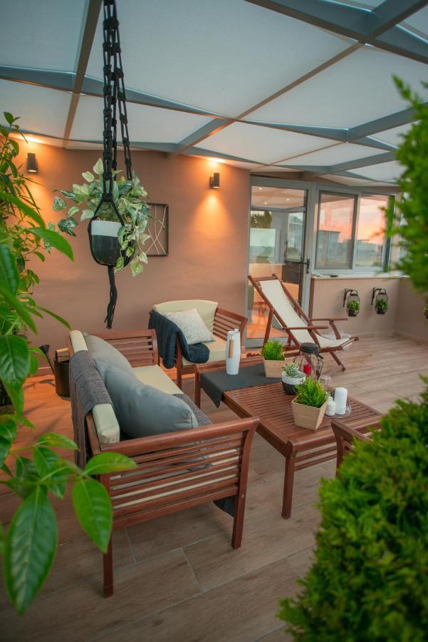 Athenian Living