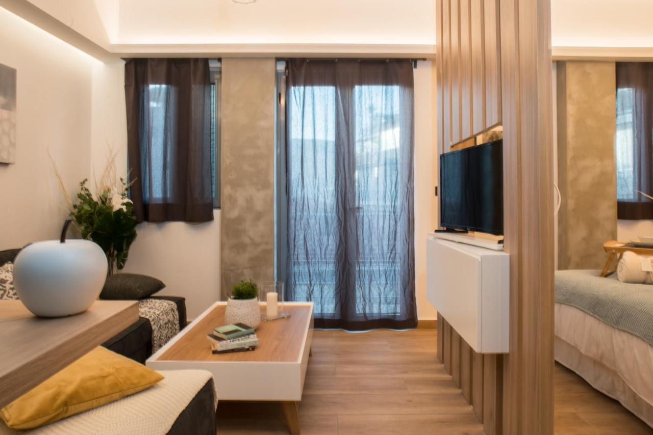 Athenian Living * Athens