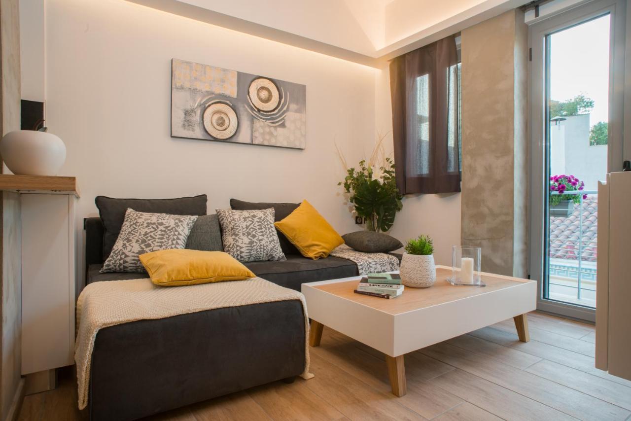Apartment Athenian Living *